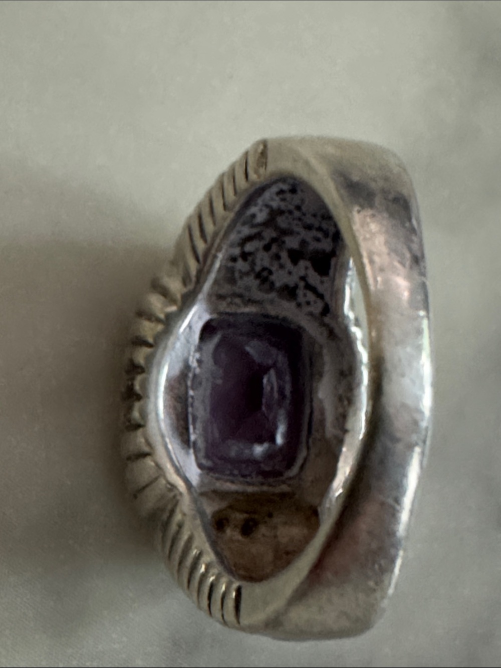 T&C 925 Sterling 14k Vintage Style Ring with Bezel Set Purple Stone - Picture 6 of 7